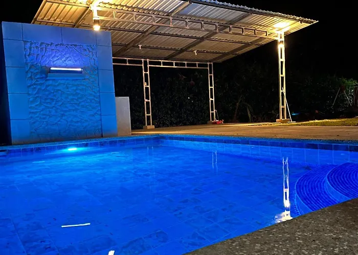 El Guanacaste, Cerca Tamarindo Con Piscina *